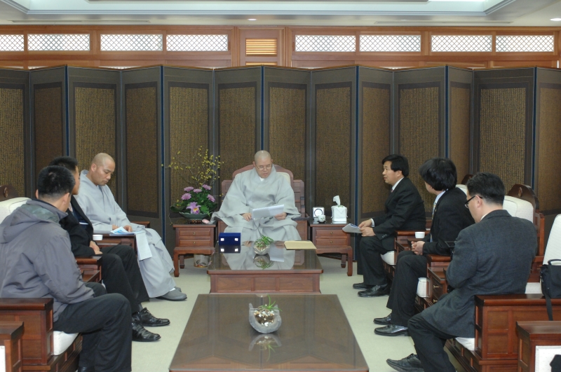 2010.01.21_대한불교청년회 임원 예방 (13)